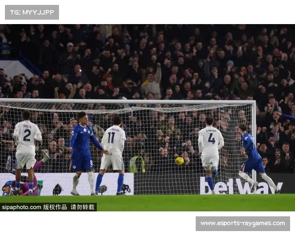 切尔西2-2战平利兹联，两球领先优势被追平